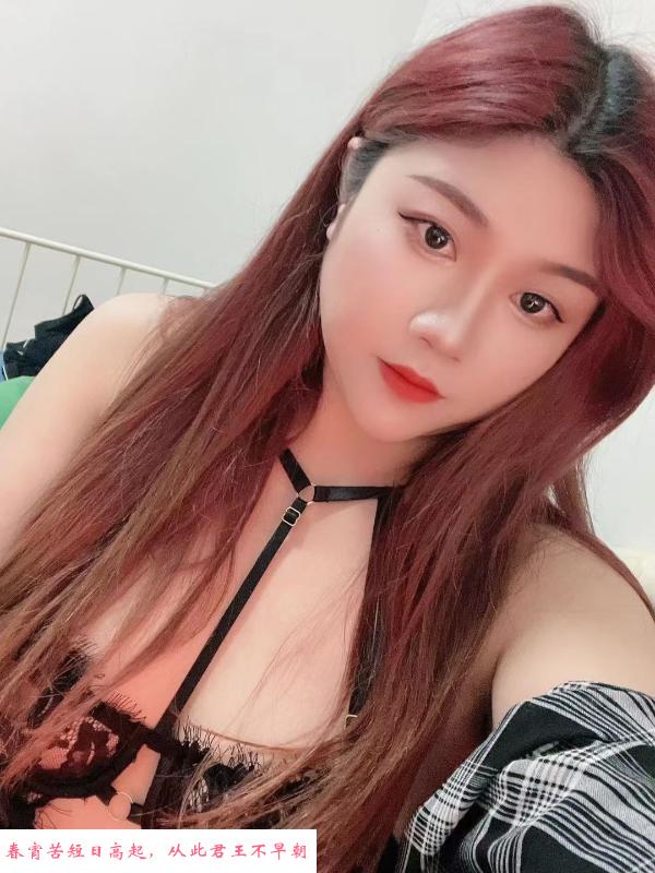 硚口区大胸美女 第3张