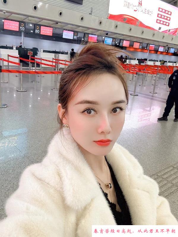 岳麓区美女格格 第2张