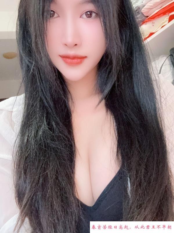 玲姐骚货很听话 第1张
