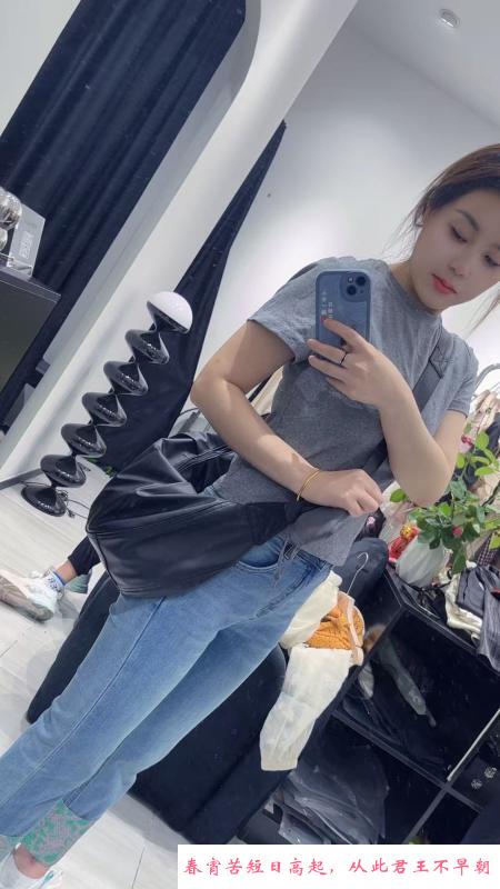 鲍鱼汁安妮 第1张