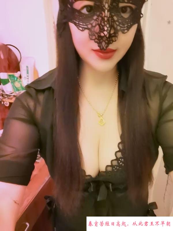 王家湾风骚少妇 第1张