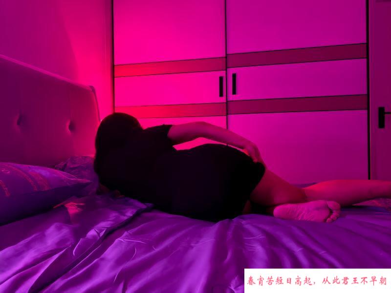 大奶少妇琳琳 第3张
