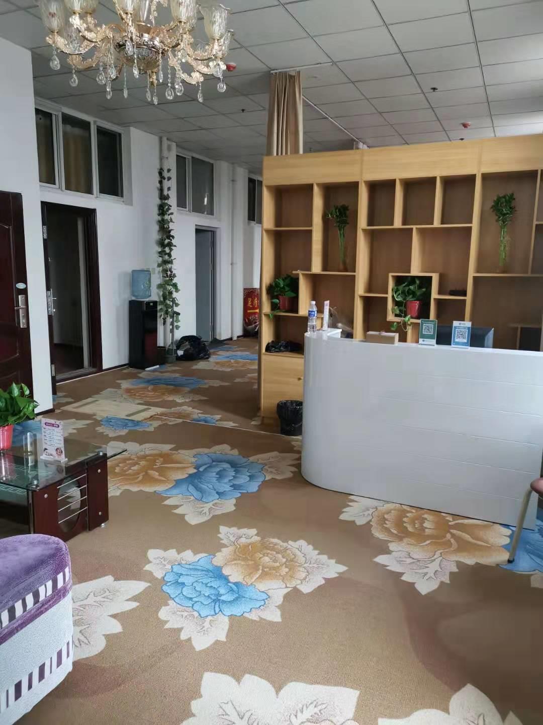 石家庄建华商场附近20岁妹子 第3张
