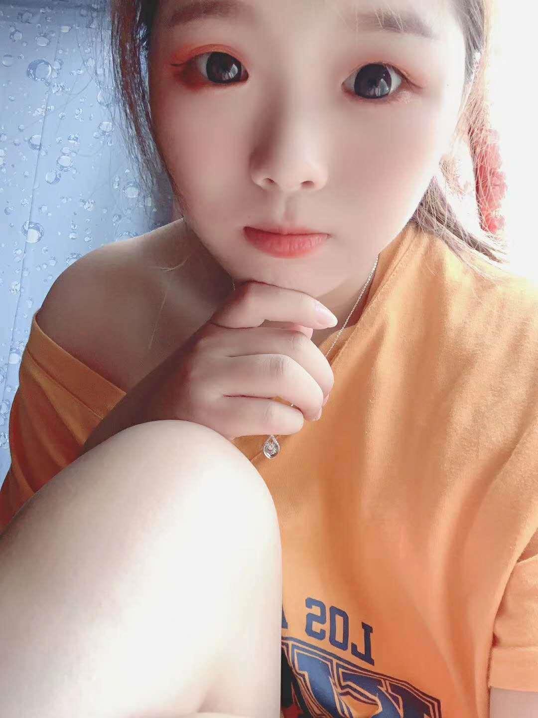 22岁纯情小妹妹，邻家女孩的感觉 第1张
