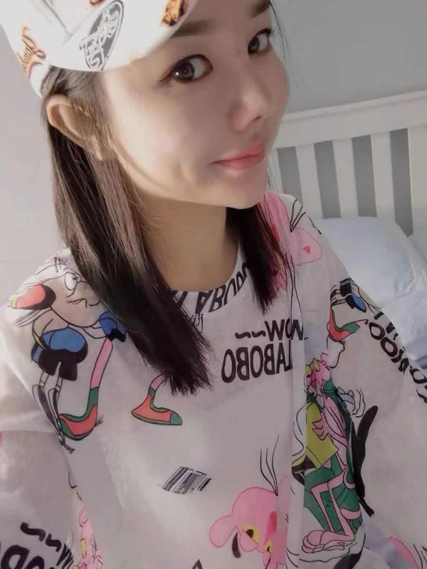 海亮时代妹子 第1张