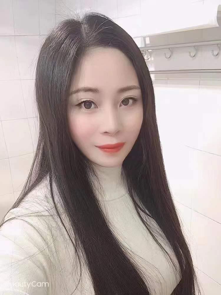 成渝立交耍的妹子 第1张
