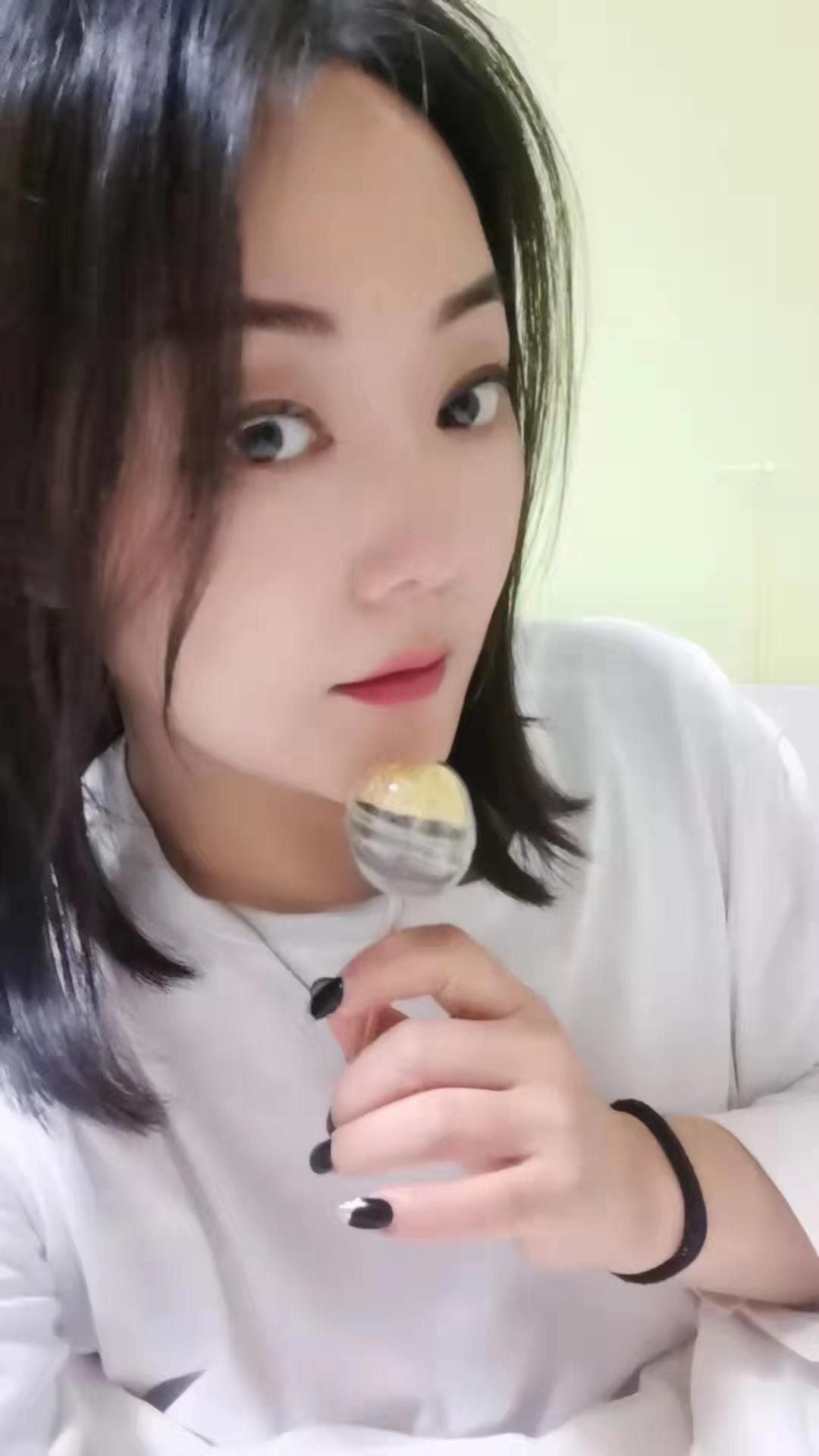 和楼凤做爱差点没戴套，引以为戒切勿动情 第1张