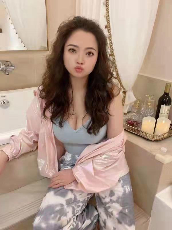 环球汇南妹子！人间凶器 第1张
