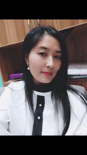 气质娴雅身材修长御姐 第1张