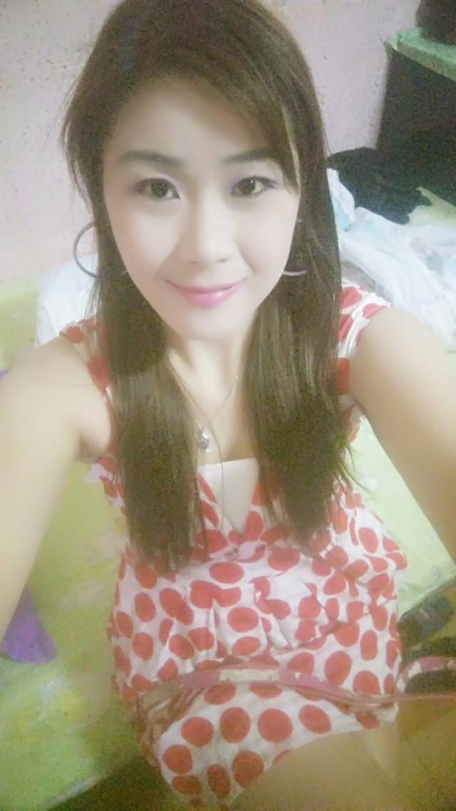洪山区光谷鲁磨路温柔似水的妹子 第1张