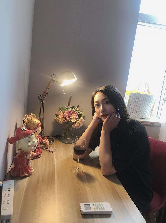 身材好温柔的妹子 第1张