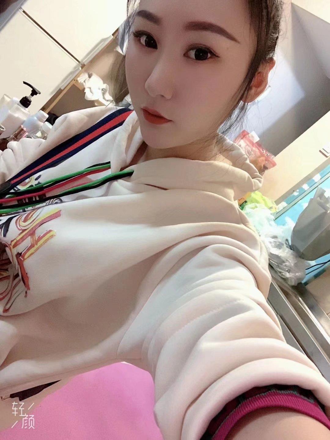 南方女孩桃子,颜值正点,身材线条超赞 第3张